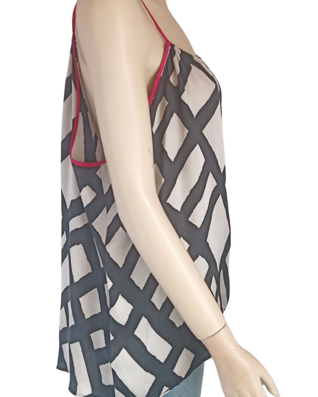 Black and White Sleeveless Top Woolworths size 16/40