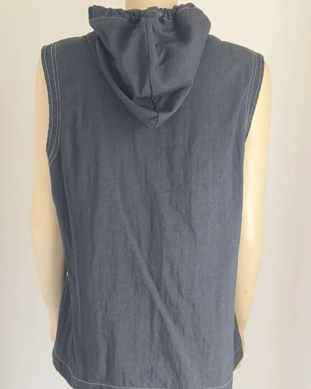 Black Sports Top size Medium