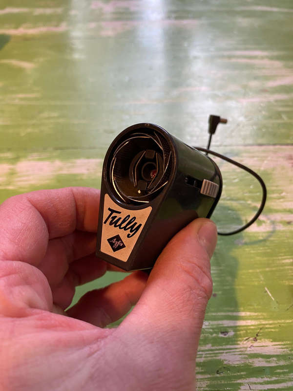 Agfa Tully Classic vintage camera flash attachment accessory cased with cable