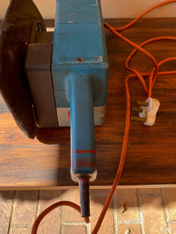 Black Decker DN85/D11 75 mm 950 Watt