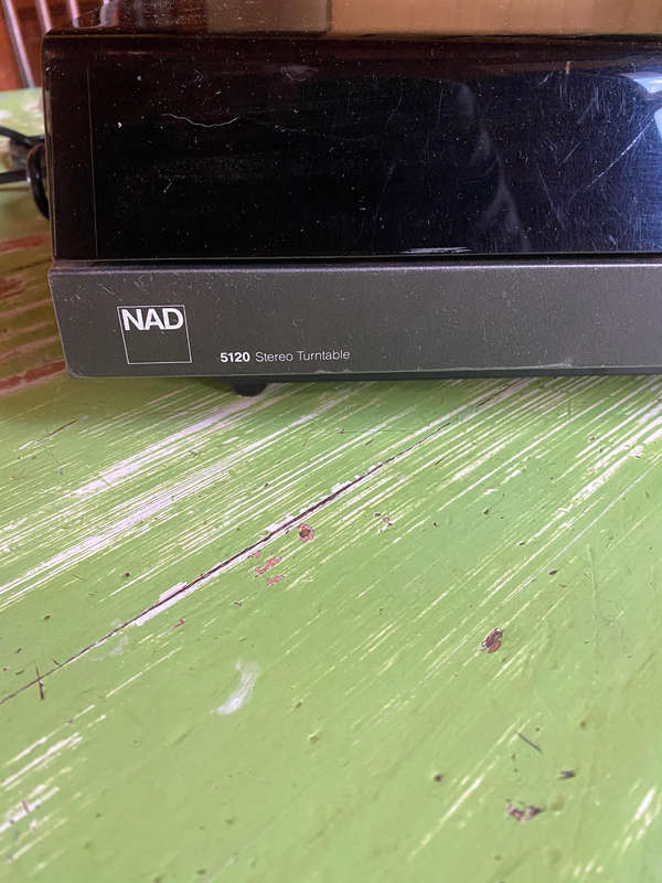 NAD 5120 Stereo Turntable