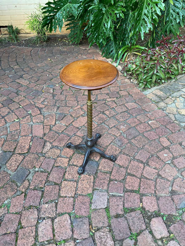 Antique Brass Telescopic Wine Table With Twisted Column And Lions Paw Feet