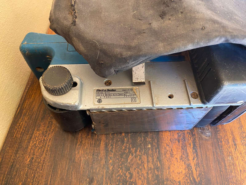 Black Decker DN85/D11 75 mm 950 Watt