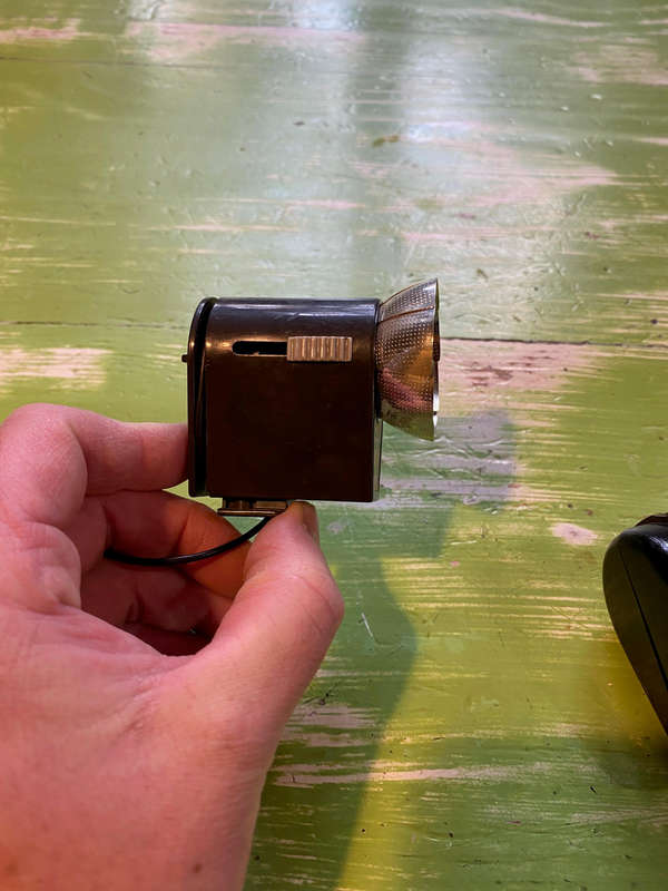 Agfa Tully Classic vintage camera flash attachment accessory cased with cable