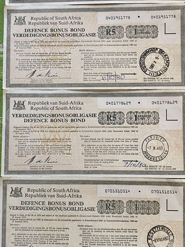 SA DEFENCE FORCE BONDS - R5 x 5 (lot)