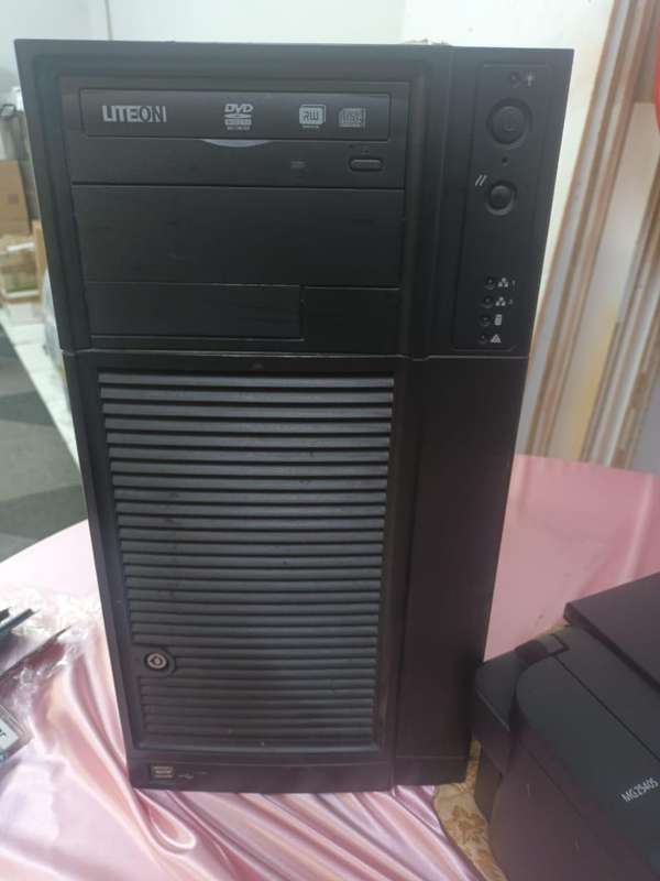 Intel Xeon Desktop PC Server
