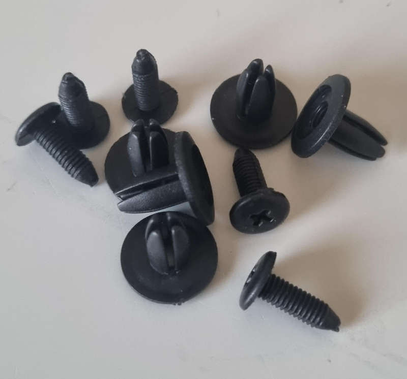 235 Pc Retainer Clips
