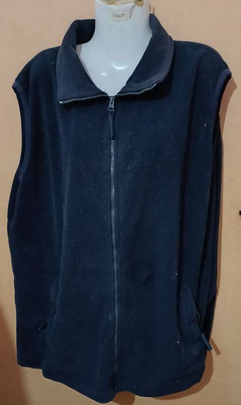 Ladies - Black Sleeveless Jacket - Make - Penny C - Size - XL