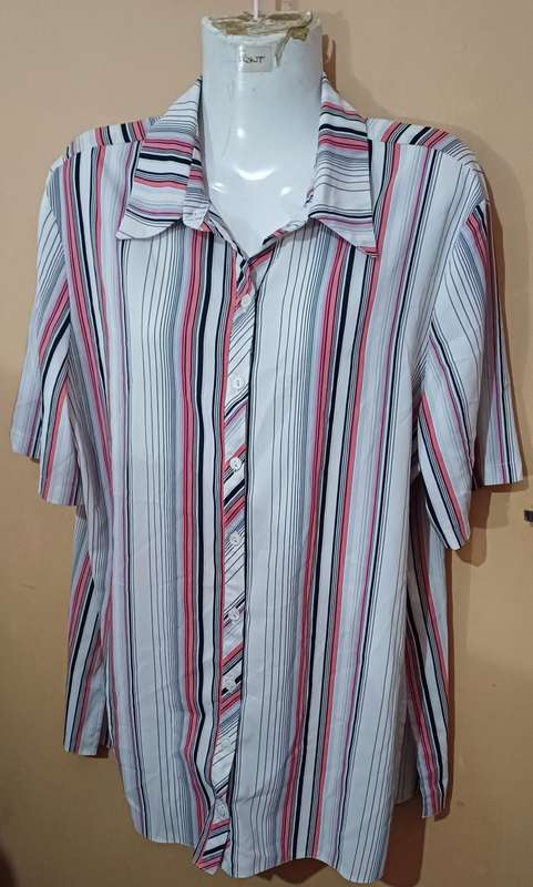 Ladies - Multcolored Blouse - Make - no make - Size - no size