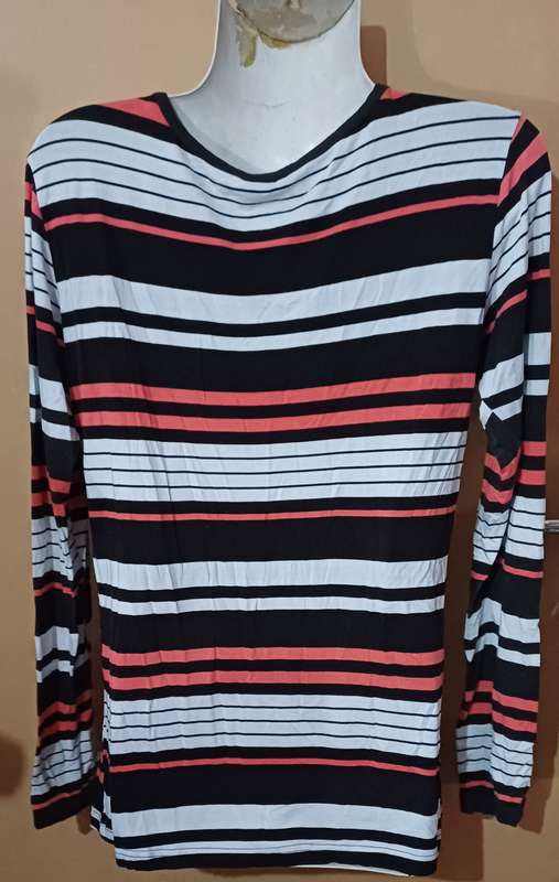 Ladies - Multicolored Top - Make - no make - Size - no size
