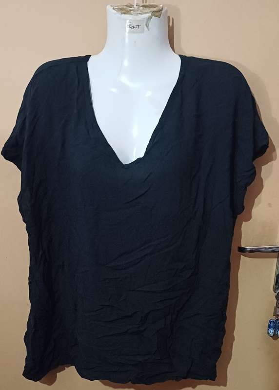 Ladies - Black Top - Make - Real Woman - Size - XXXL
