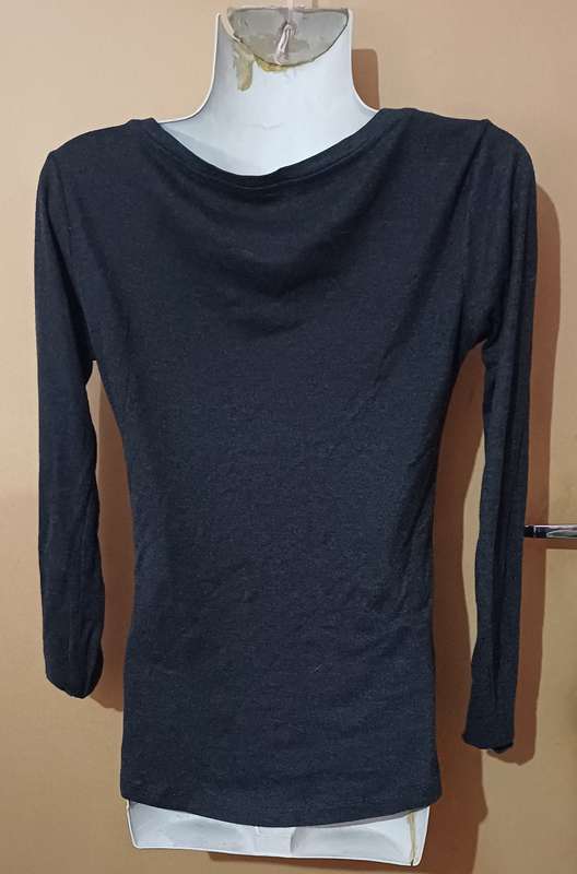 Ladies - Dark Grey Top - Make - Real Clothing Company - Size - no size