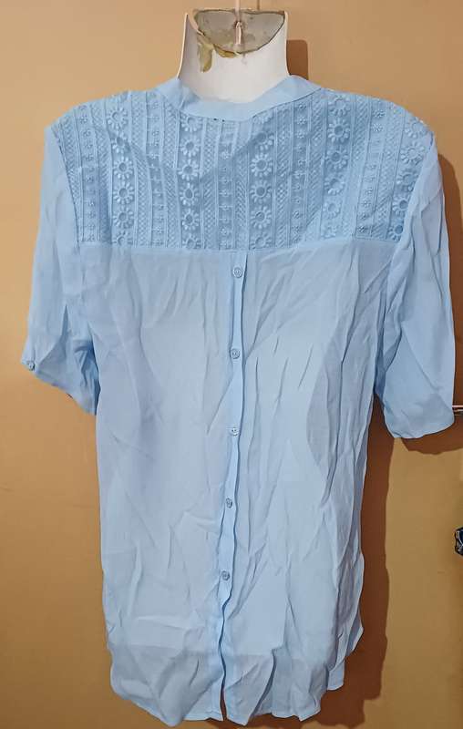 Ladies - Blue Blouse - Make - no make - Size - no size