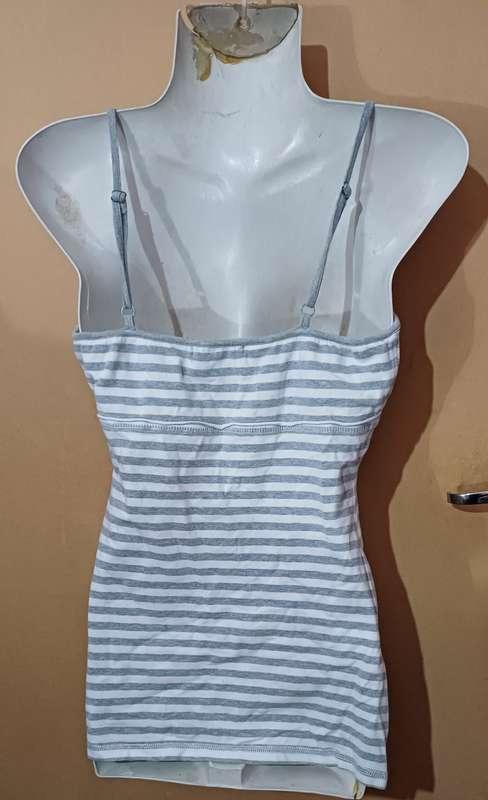 Ladies - Grey & White Top - Make - Hey Betty - Size - 34