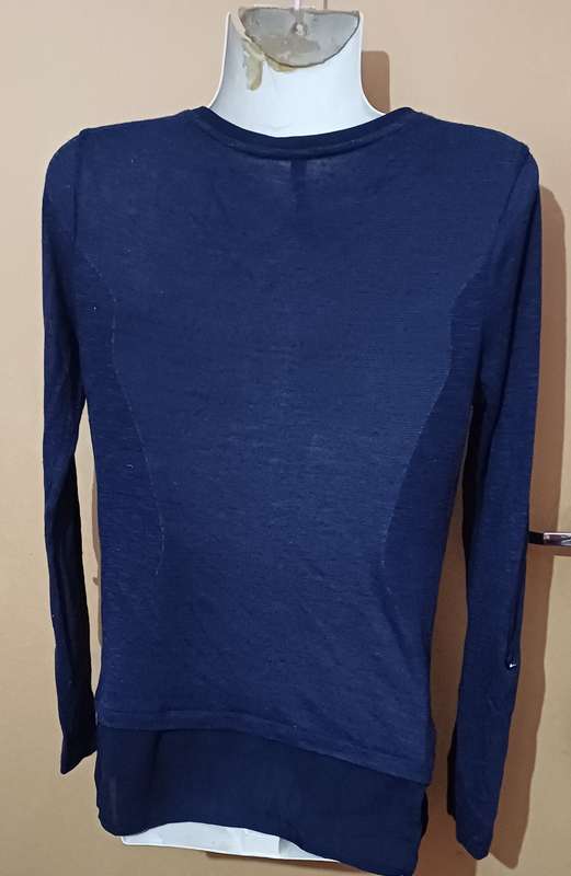Ladies - Dark Blue Top - Make - Woolworths - Size - XS