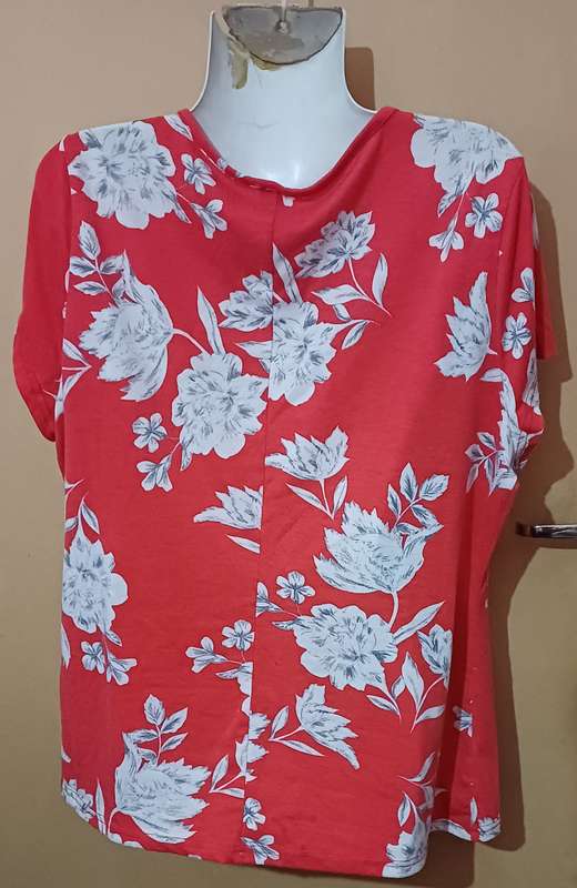 Ladies - Multicolored Top - Make - Be Yourself - Size - 40