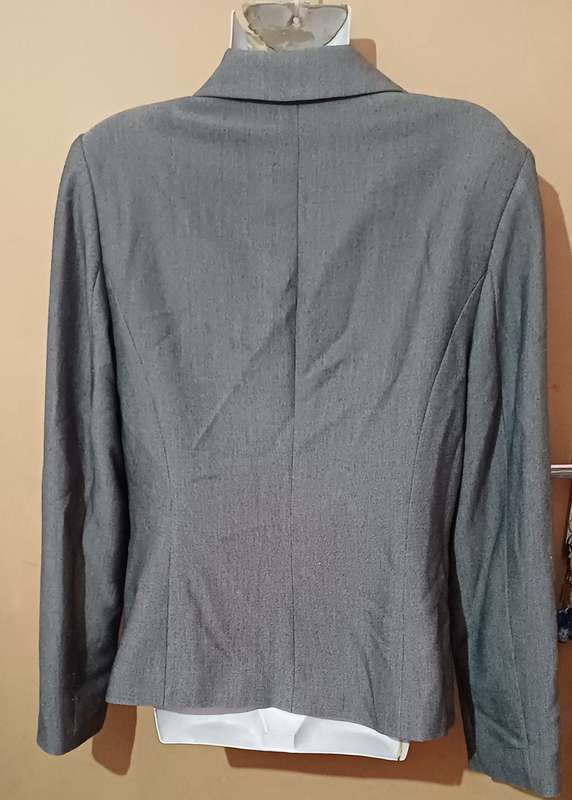 Ladies - Grey Blazer - Make - Truworths - Size - 36