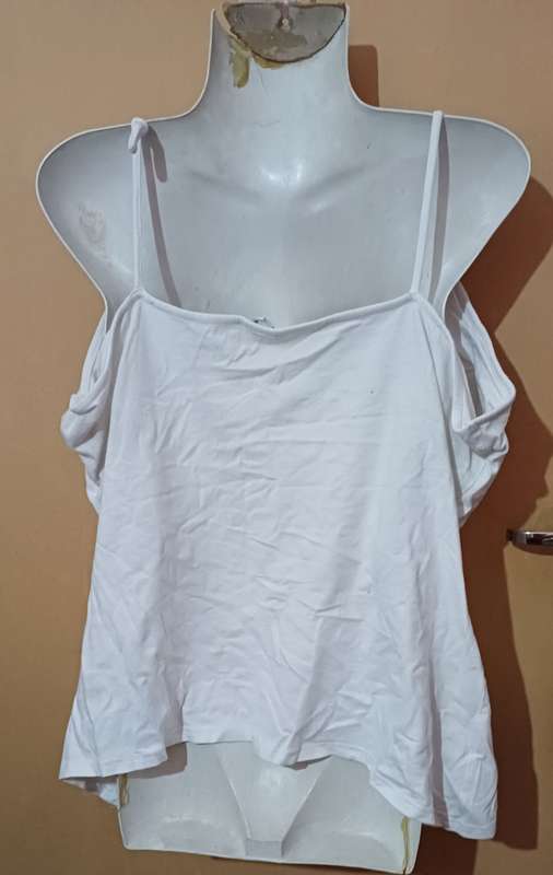 Ladies - White Top - Make - Image - Size - 46