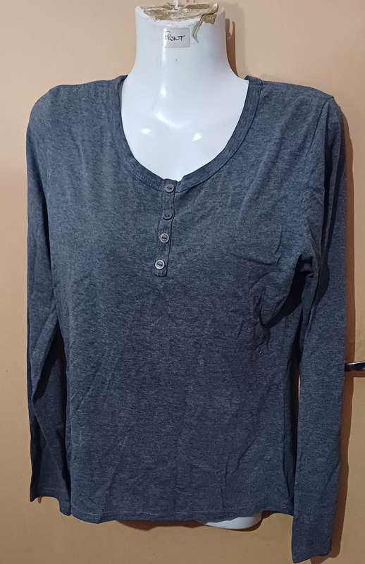 Ladies - Grey Pajama Top - Make - Love To Sleep - Size - L