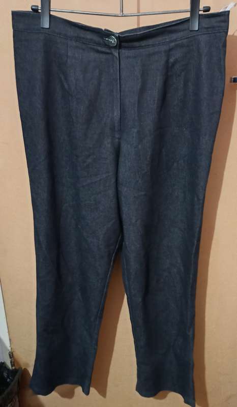 Ladies - Dark Grey Pants - Make - no make - Size - no size