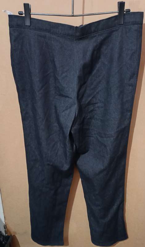 Ladies - Dark Grey Pants - Make - no make - Size - no size