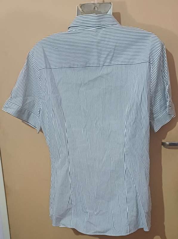 Ladies - Multicolored Blouse - Make - Woolworths - Size - 14