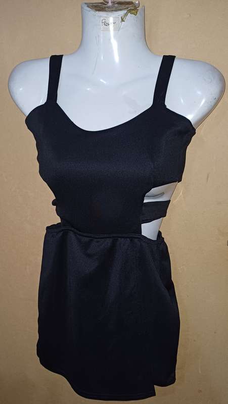 Ladies - Top - Make - Zip- Code - Size - XS