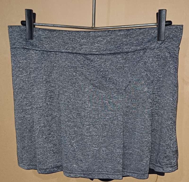 Ladies - Skorts - Make -MRP Sport - Size - L