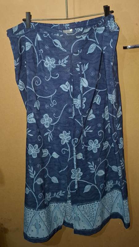 Ladies - Skirt - Make - True Stories - Size - 26