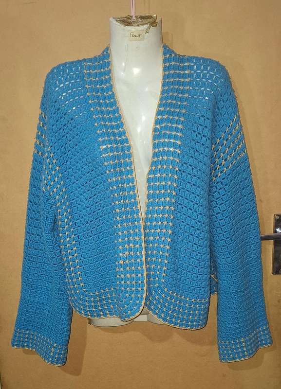 Ladies - Knitted Top - Make - no make - Size - no size