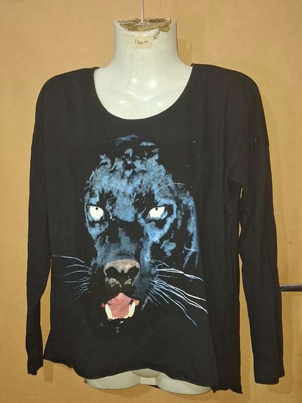 Ladies - Top - Make - RE - Size - M