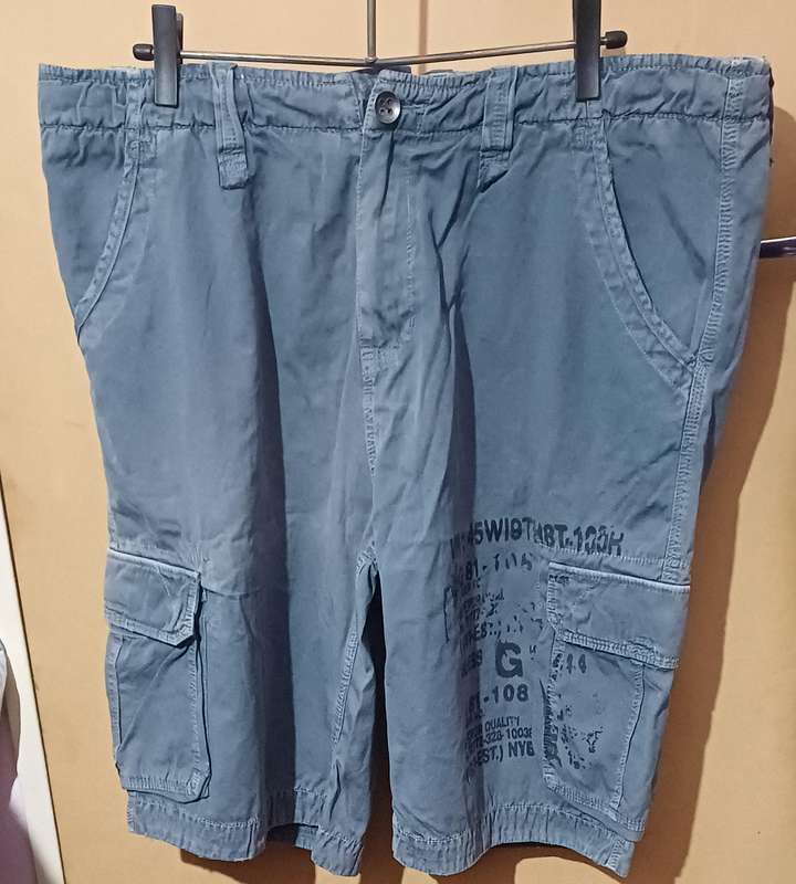 Mens - Shorts - Make - Guess Jeans - Size - 38