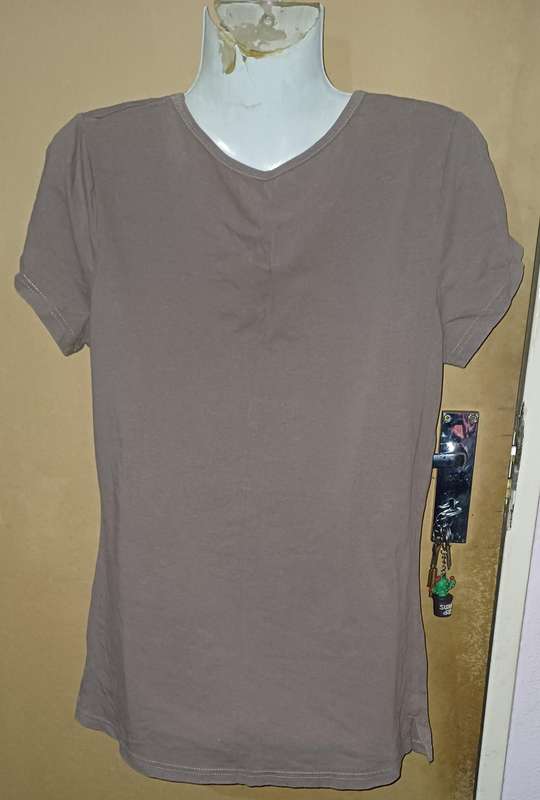 Ladies - Top - Make - no make - Size - no size