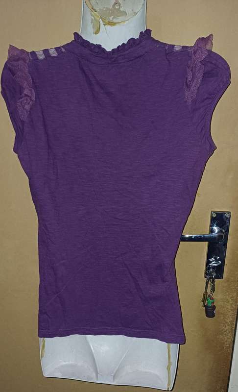 Ladies - Top - Make - RT - Size - M