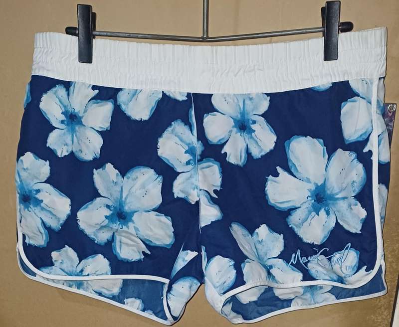 Ladies - Shorts - Make - Mqui Girl - Size - M