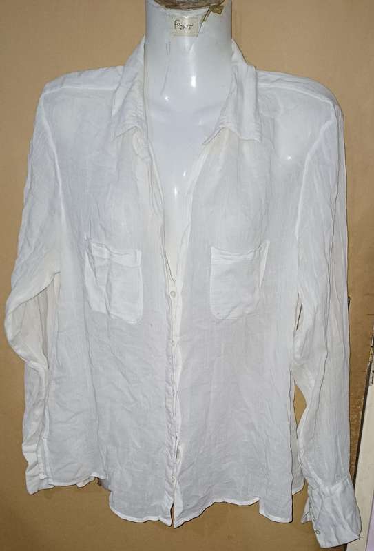 Ladies - Blouse - Make - no make - Size - 12