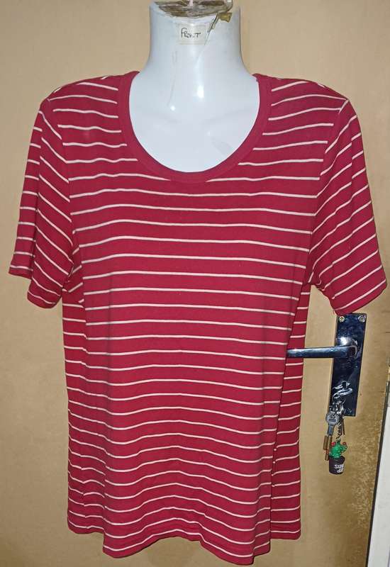 Ladies - Top - Make - Woolworths - Size - 14