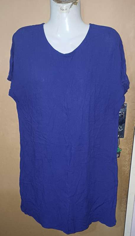 Ladies - Long Top - Make - Woolworths - Size - 14
