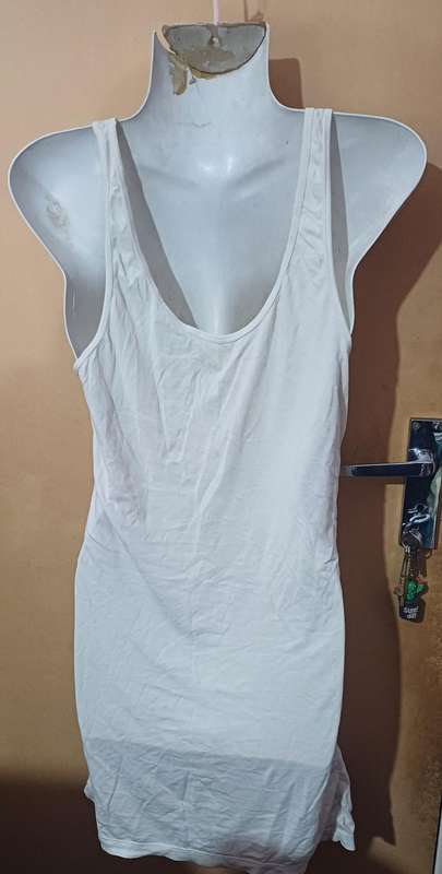 Ladies - Vest - Make - Woolworths The Perfect Vest - Size - S