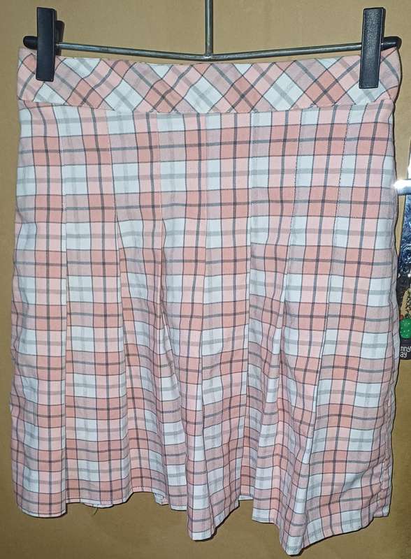 Ladies - Multicolored Skirt - Make - Red Earth - Size - 36