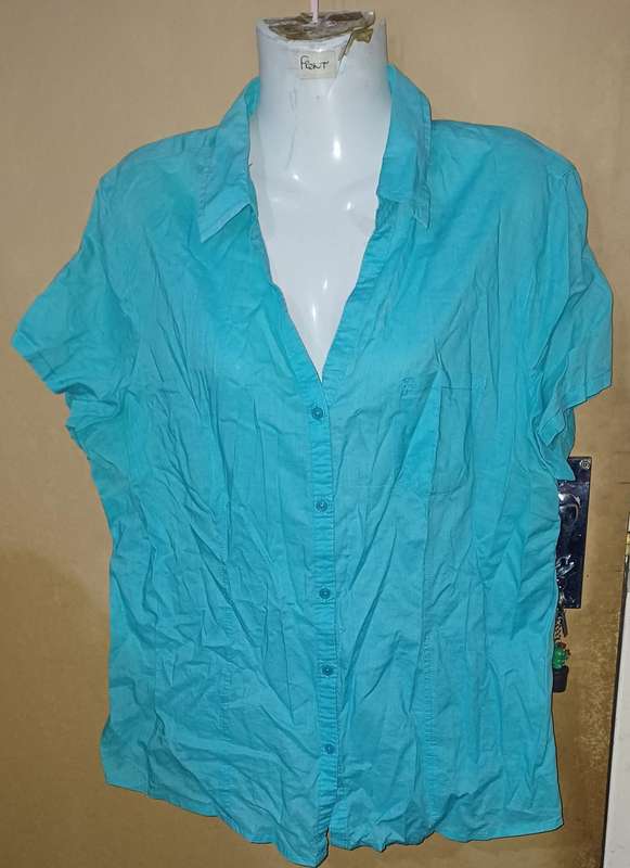 Ladies - Blouse - Make - Woolworths - Size - 18