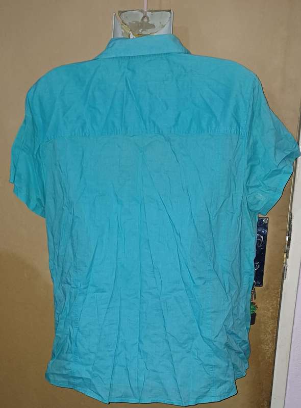 Ladies - Blouse - Make - Woolworths - Size - 18