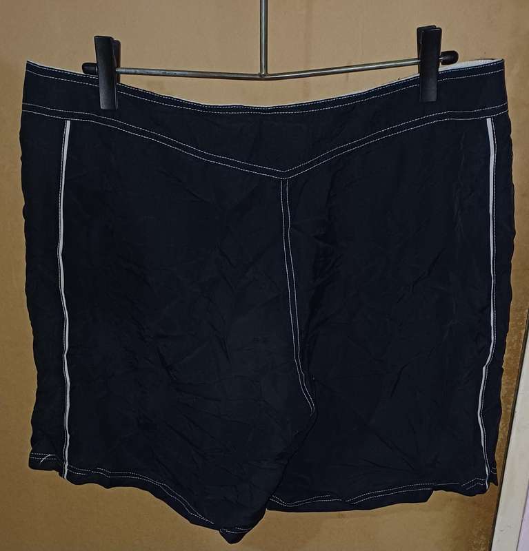 Ladies - Shorts - Make - Woolworths - Size - 16