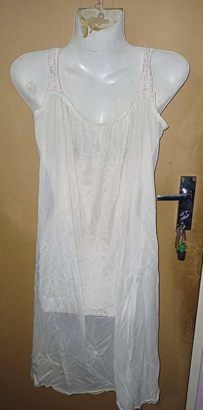 Ladies - Nighty - Make - no make - Size - no size