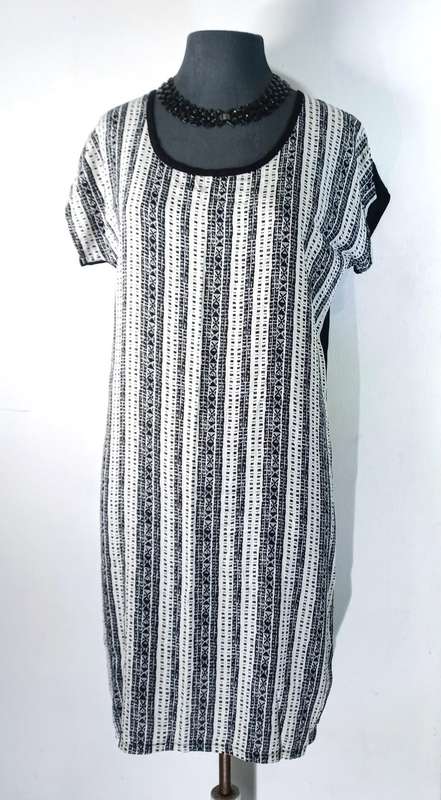 Ladies Shift Dress by VANILLA LEE / Size: (S) small (Ladies 30, 32)