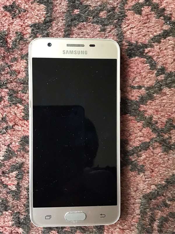 Samsung Galaxy J5 PRIME in box