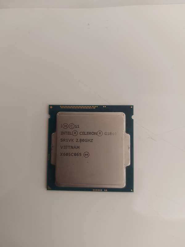 2x Intel Celeron 4th gen CPUs