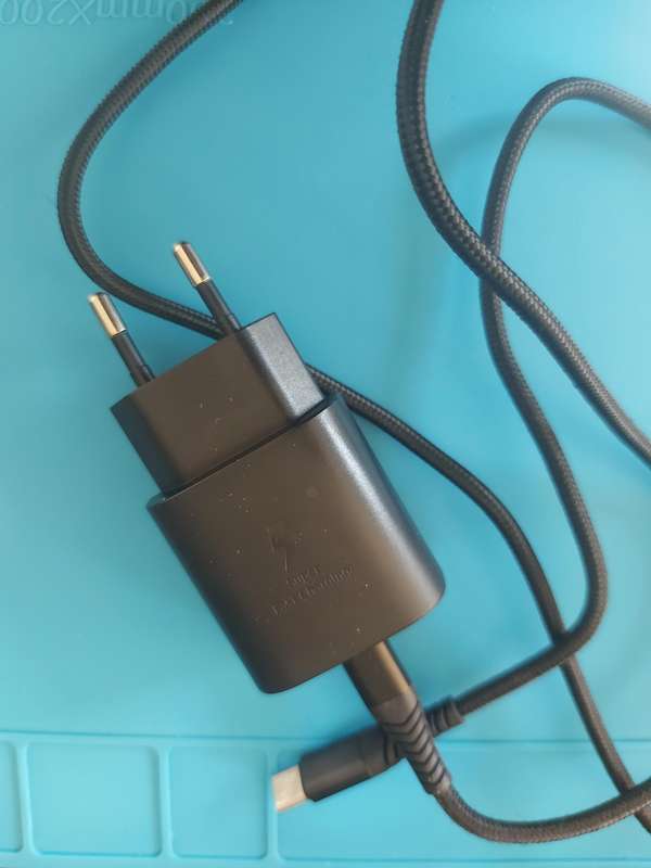 Samsung 25w Super fast Charger