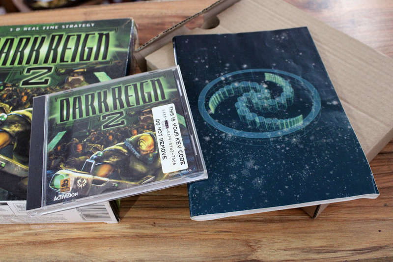 Vintage Big box PC game: Darkreign 2 (CD)