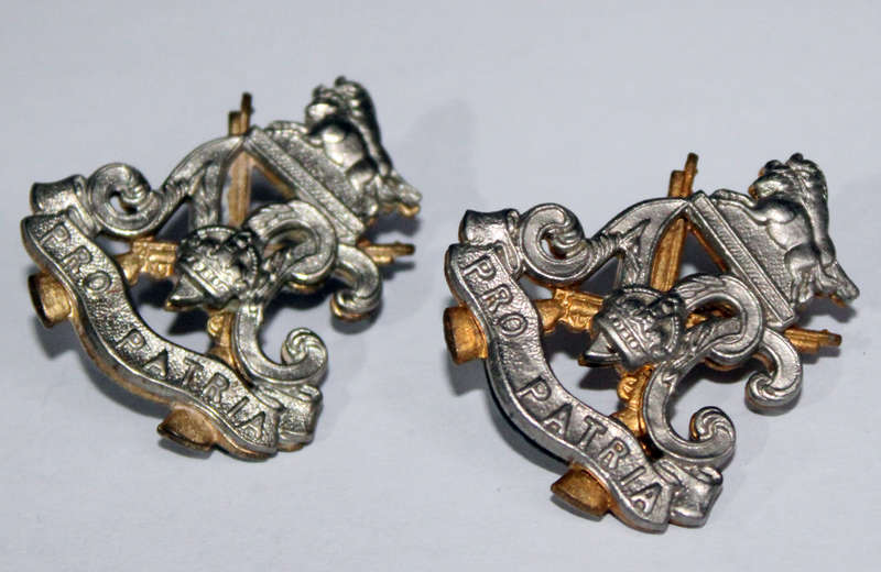 Natal Carbineers collar badge single